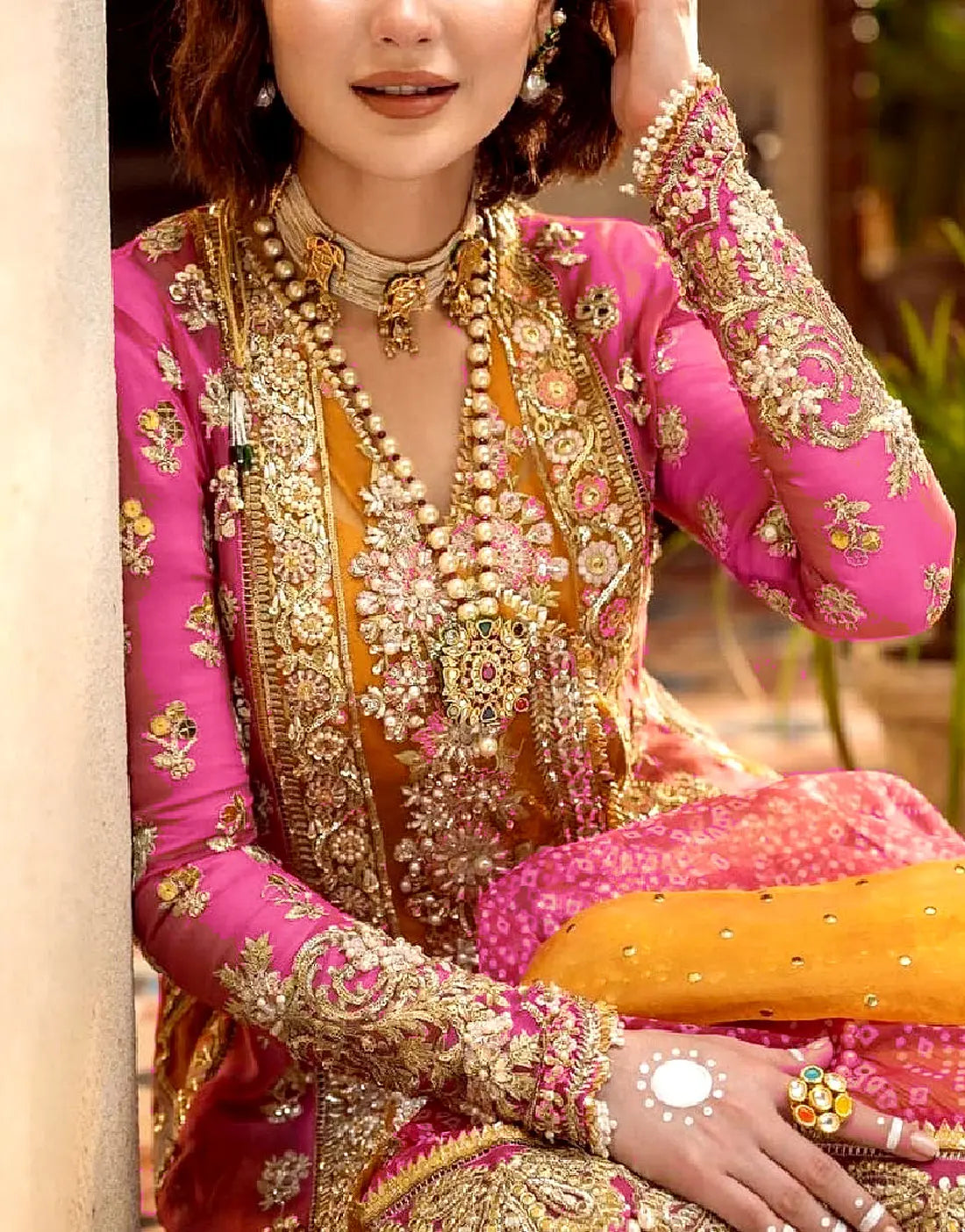 Luxury Dual-Tone Embellishments Chiffon Mehndi Dress for Brides