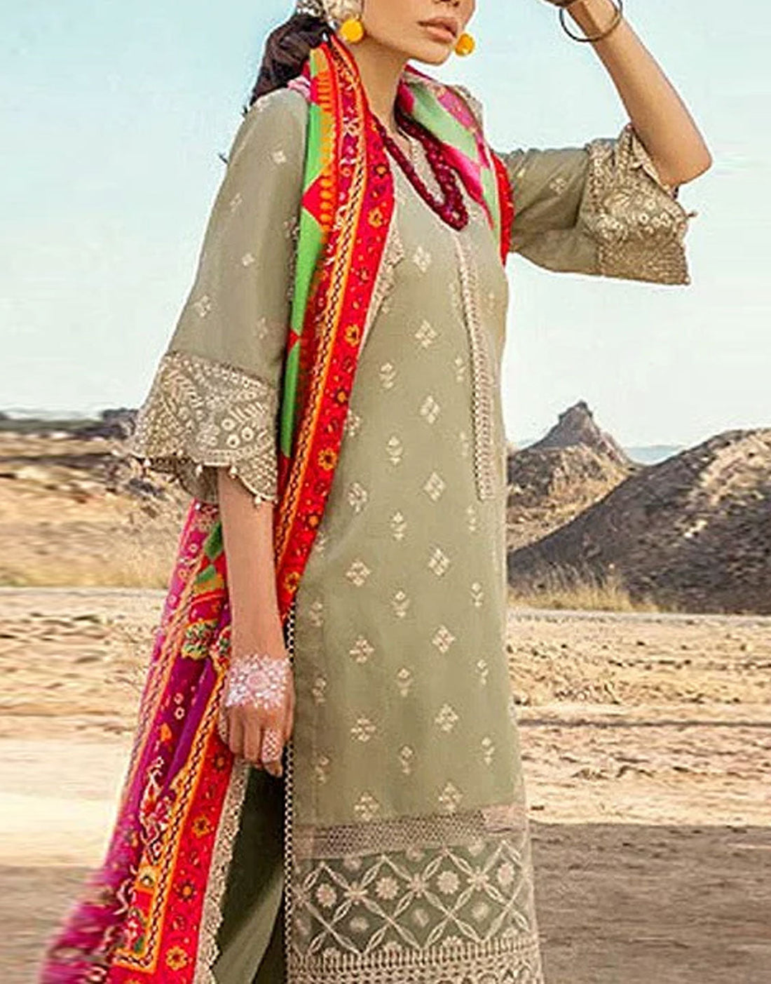 Luxury Embroidered EID Lawn Dress with Digital Print Silk Dupatta