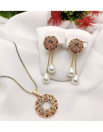 Multicolor Gold Plated Locket Set