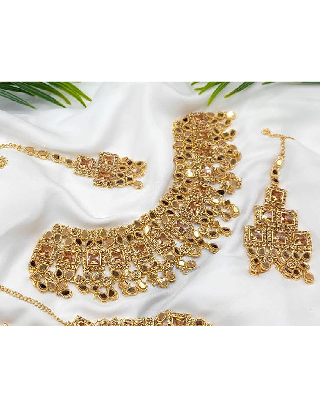 Heavy Bridal Jewellery Set with Earrings, Jhoomar & Tikka