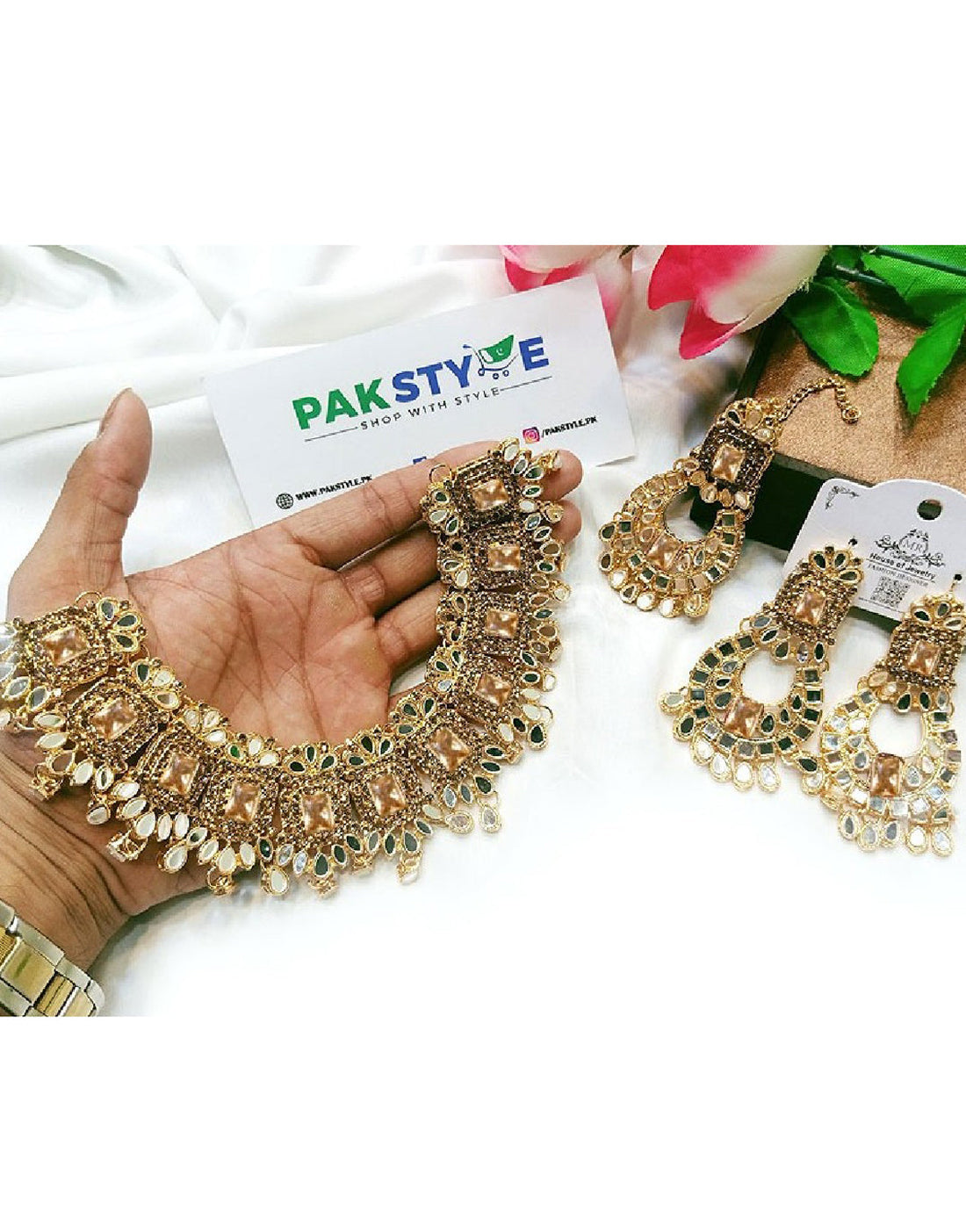 Heavy Bridal Jewelry Set with Earrings & Tikka