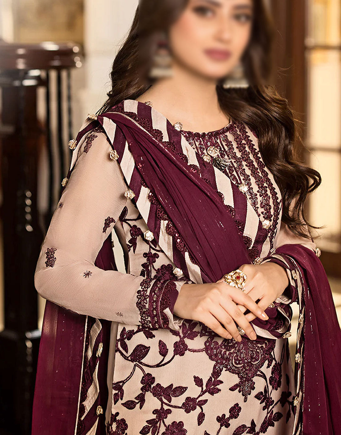 Luxury Embroidered Chiffon Wedding Dress