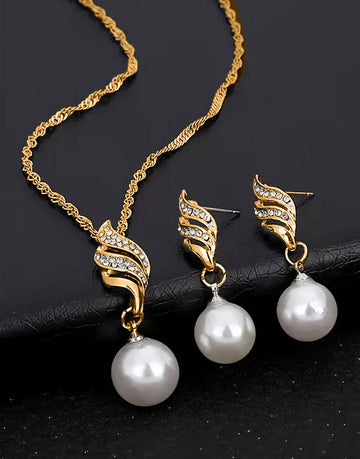 Elegant Spiral Pearl Golden Jewellery Set with Necklace and Earrings
