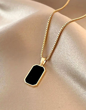 Simple Square Shape Golden Pendant Necklace for Girls