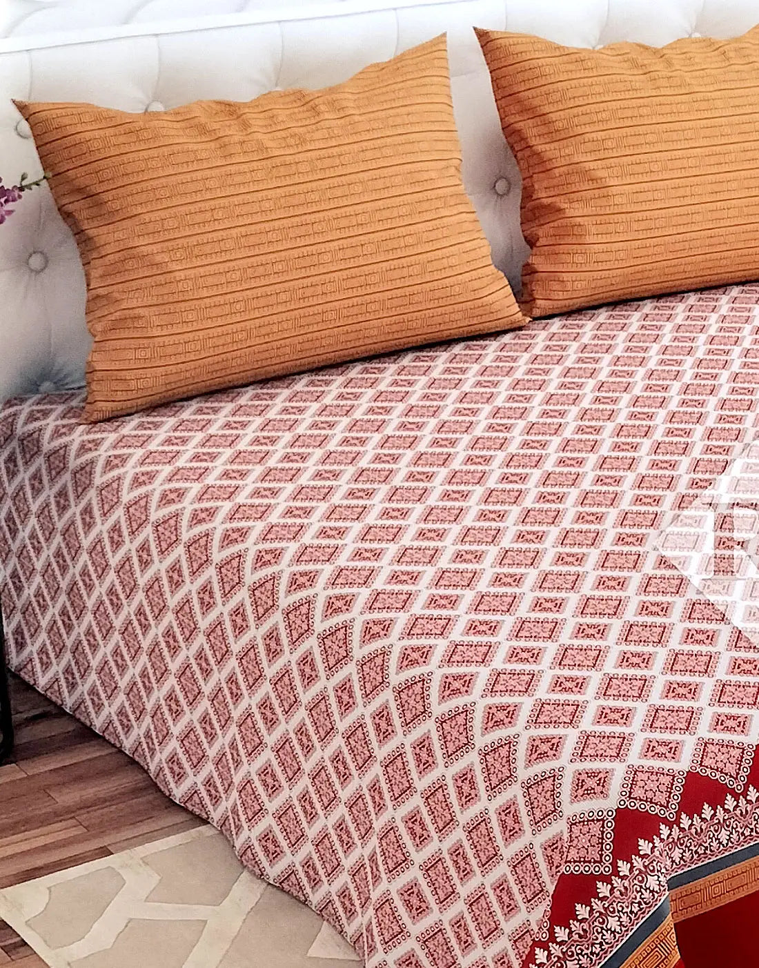 Salonika 3-Piece Mix Cotton Red King Size Bedsheet with Pillow Covers